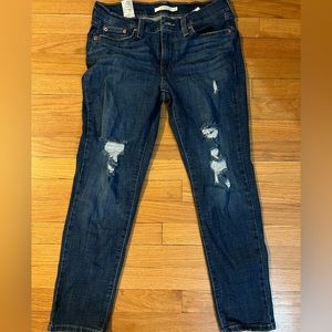 Levi’s “Boyfriend” Blue Jean W28 L27